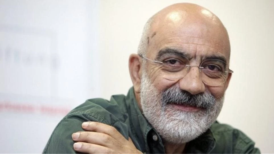 Τουρκικό δικαστήριο επικύρωσε τα ισόβια για τον δημοσιογράφο Αμχέτ Αλτάν